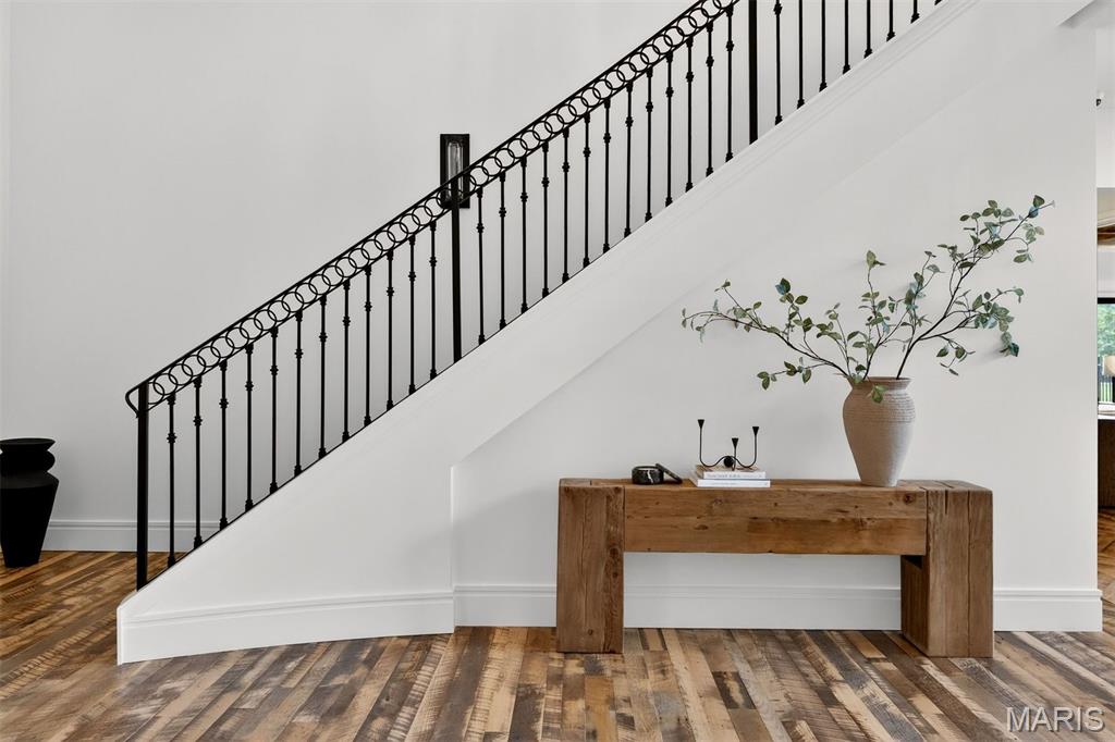 300 Ridgecrest Drive Chestnutridge, MO 65630 - Photo 3 of 69