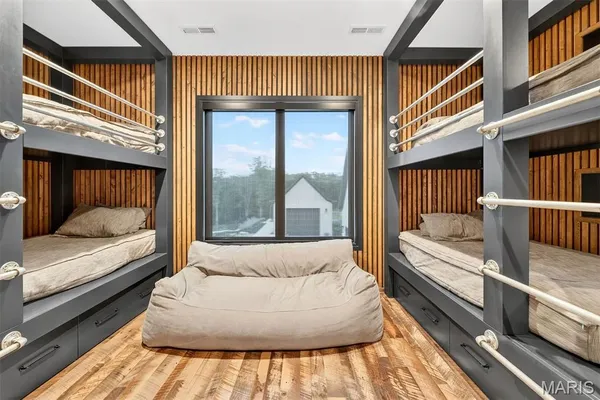 $8,950,000 | 300 Ridgecrest Drive, Chestnutridge, MO 65630