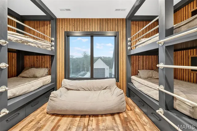 $8,950,000 | 300 Ridgecrest Drive, Chestnutridge, MO 65630