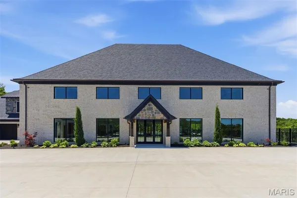 $8,950,000 | 300 Ridgecrest Drive, Chestnutridge, MO 65630