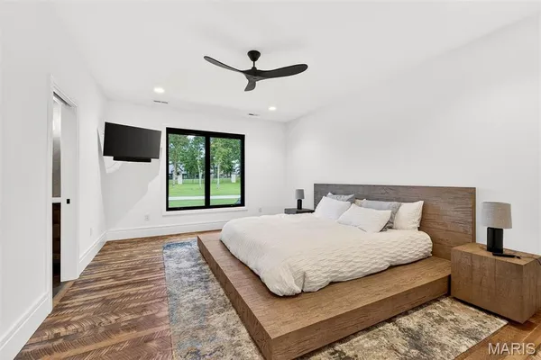 $8,950,000 | 300 Ridgecrest Drive, Chestnutridge, MO 65630