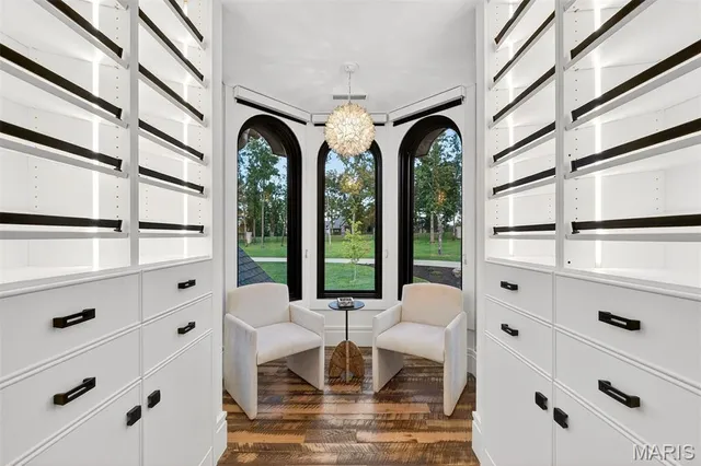 $8,950,000 | 300 Ridgecrest Drive, Chestnutridge, MO 65630