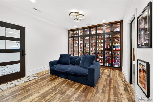 $8,950,000 | 300 Ridgecrest Drive, Chestnutridge, MO 65630