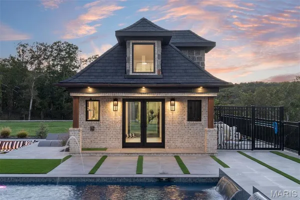 $8,950,000 | 300 Ridgecrest Drive, Chestnutridge, MO 65630