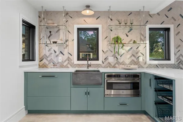 $8,950,000 | 300 Ridgecrest Drive, Chestnutridge, MO 65630