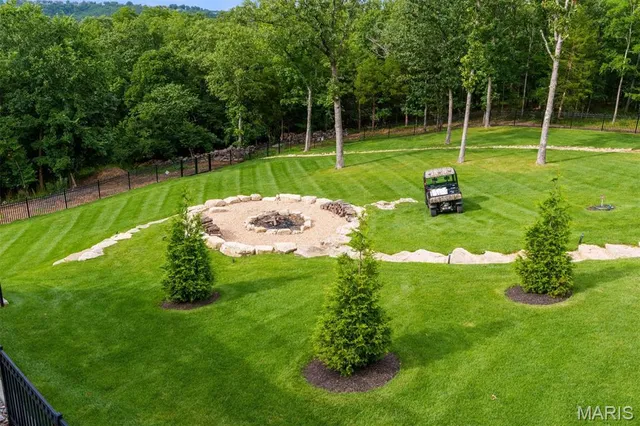 $8,950,000 | 300 Ridgecrest Drive, Chestnutridge, MO 65630