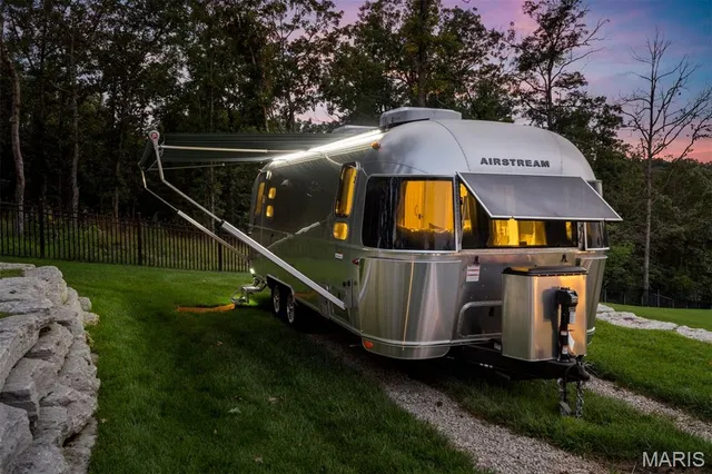 $8,950,000 | 300 Ridgecrest Drive, Chestnutridge, MO 65630