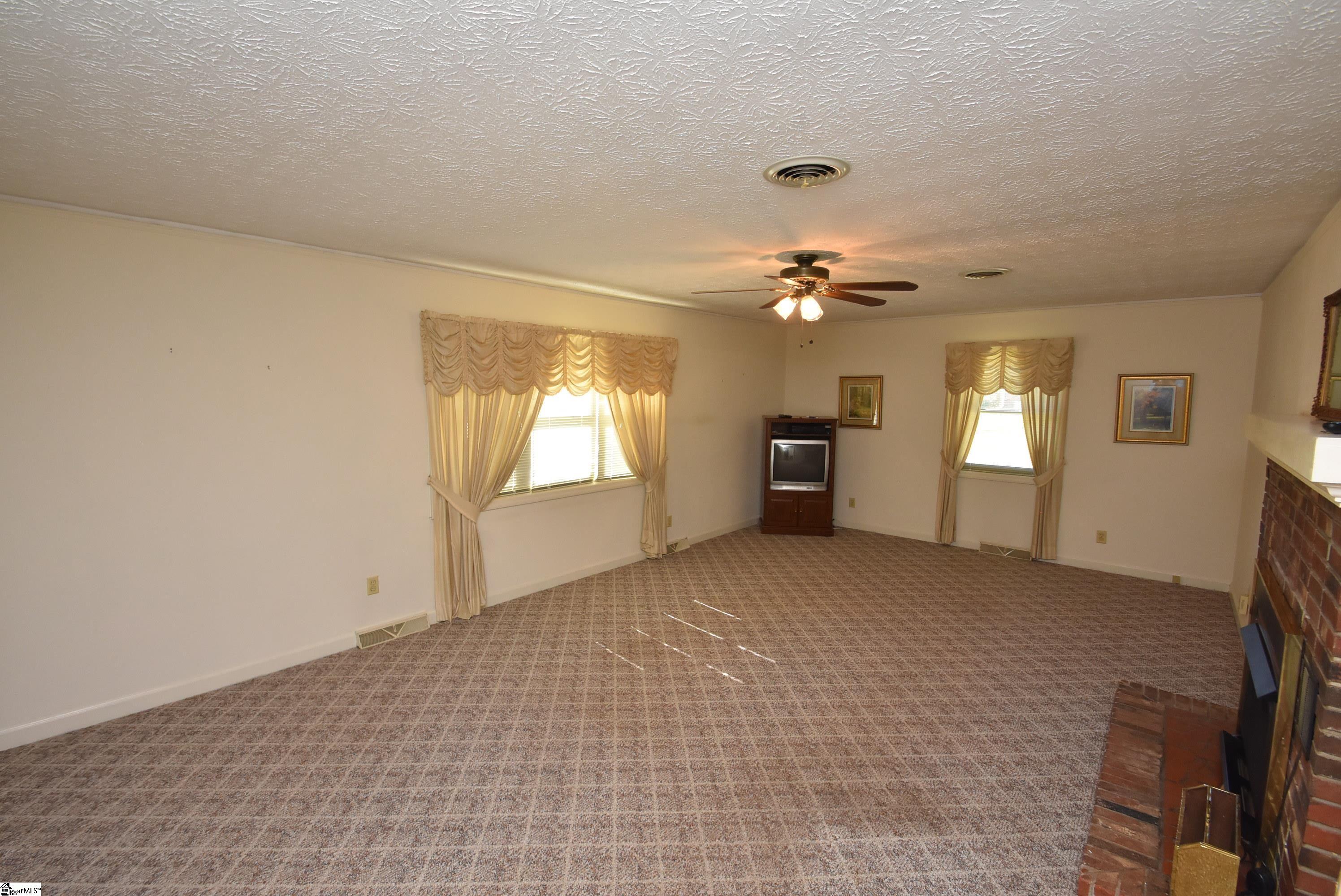 119 Blue Ridge Drive Pickens, SC 29671 - Photo 4 of 24