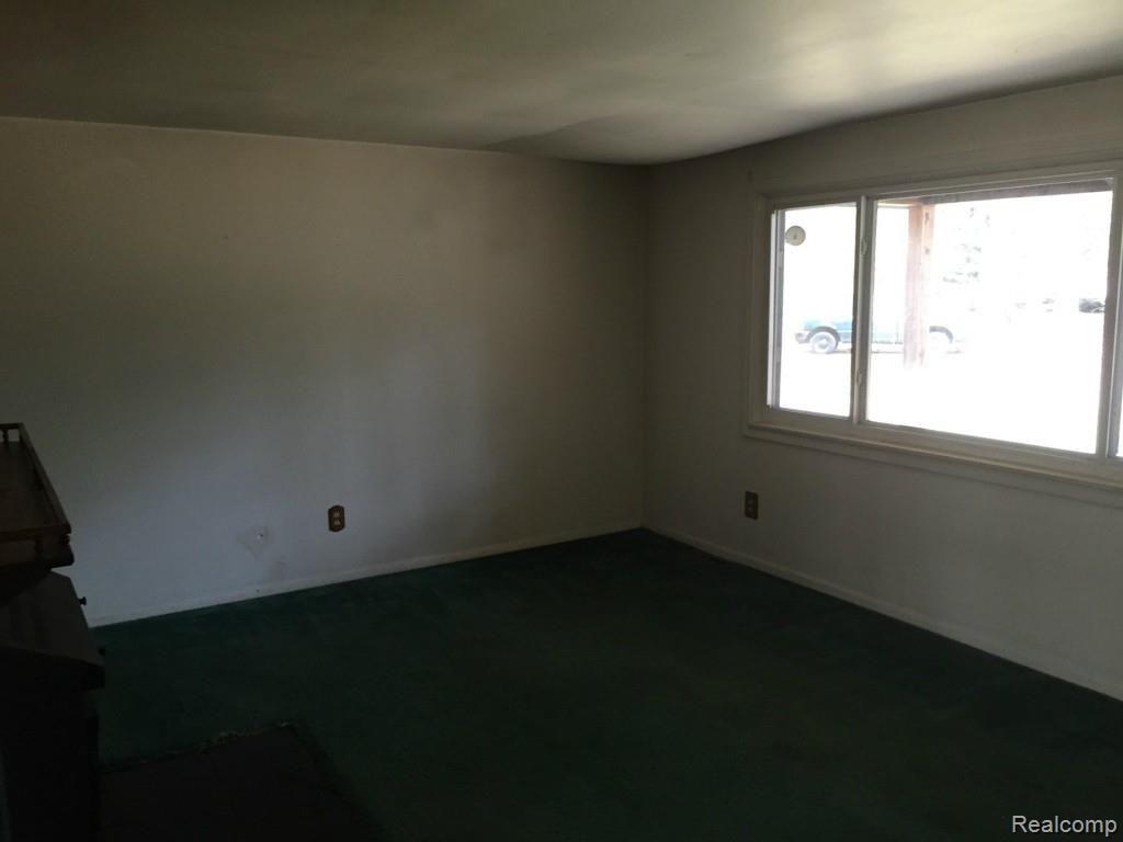 4135 Abbottsford Road North Street, MI 48049 - Photo 13 of 18 021.jpg