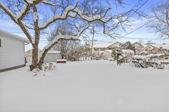 $250,000 | 1730 New Street, Union Grove, WI 53182