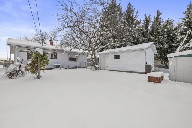 $250,000 | 1730 New Street, Union Grove, WI 53182