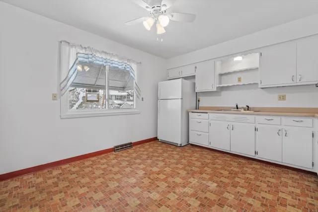 $250,000 | 1730 New Street, Union Grove, WI 53182