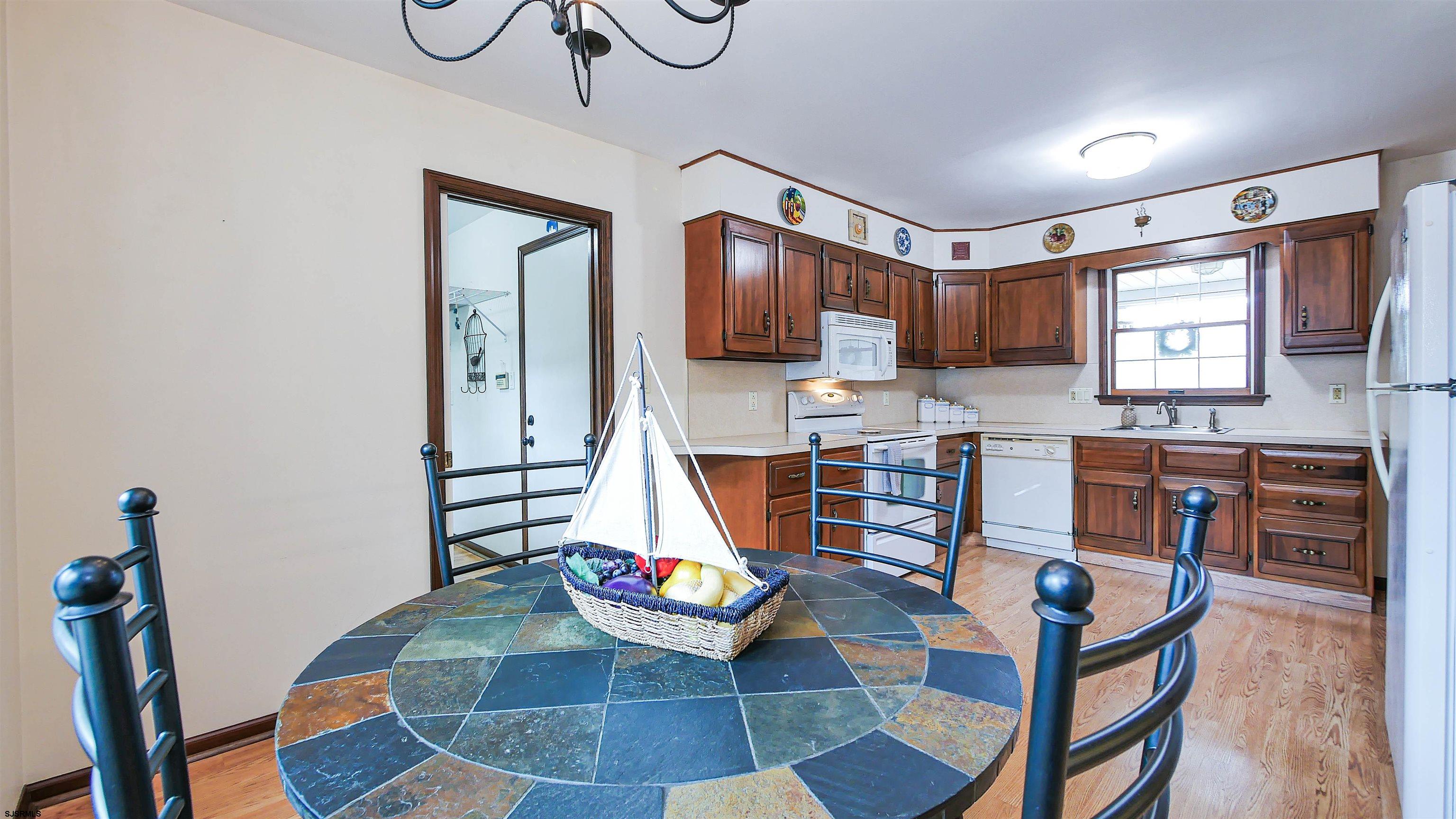 819 Chelsea Road Absecon, NJ 08201 - Photo 13 of 44