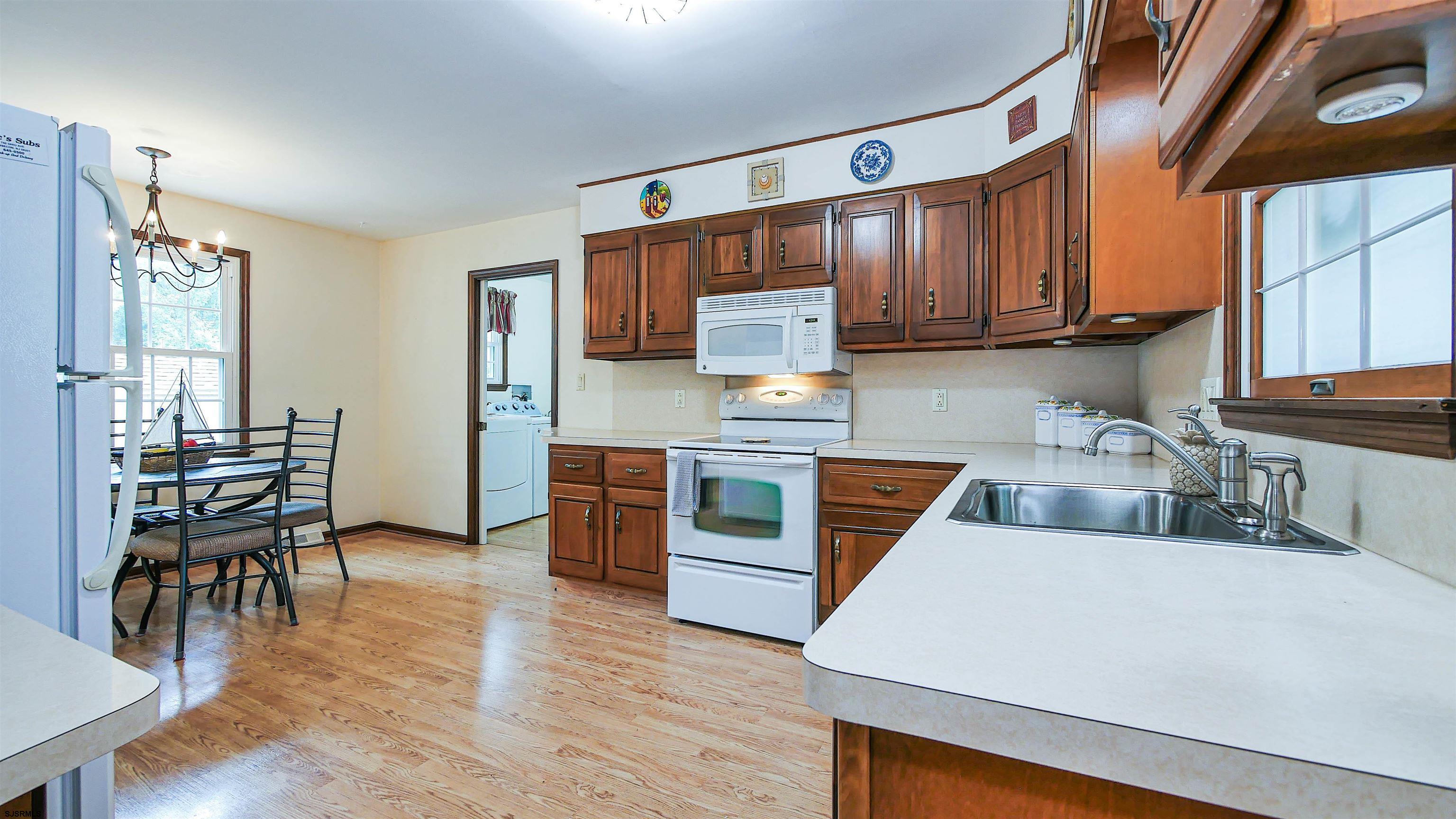 819 Chelsea Road Absecon, NJ 08201 - Photo 10 of 44