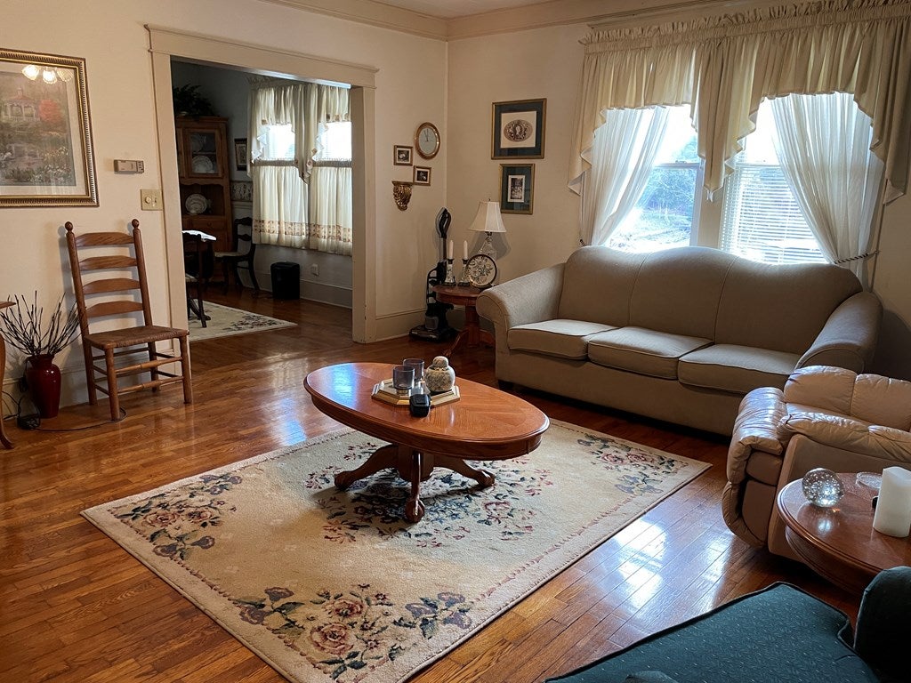 1133 Reeds Valley Road Castlewood, VA 24224 - Photo 4 of 12 Gallery Image 4