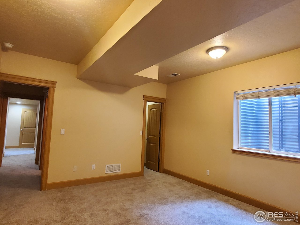 6541 West 18th Street Road Greeley, CO 80634 - Photo 36 of 40 an empty room with a window