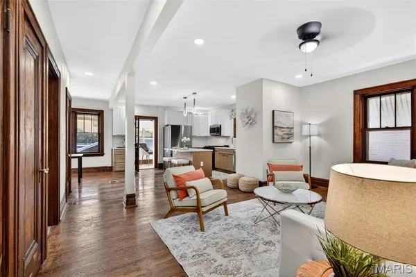 $289,900 | 4252 Gertrude Avenue, St. Louis, MO 63116
