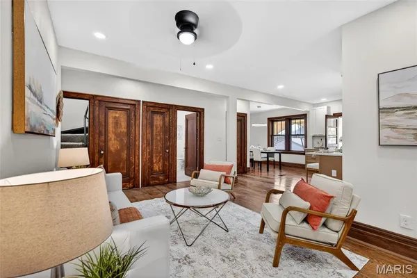 $289,900 | 4252 Gertrude Avenue, St. Louis, MO 63116