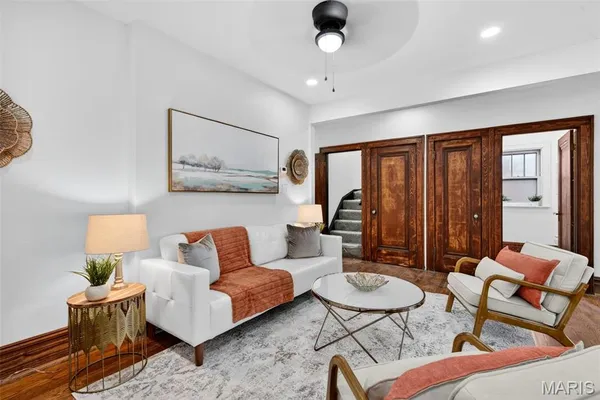 $289,900 | 4252 Gertrude Avenue, St. Louis, MO 63116