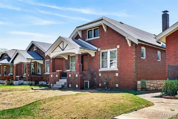 $289,900 | 4252 Gertrude Avenue, St. Louis, MO 63116