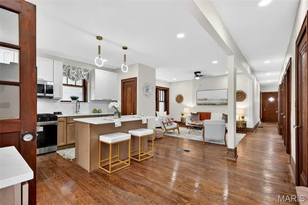 $289,900 | 4252 Gertrude Avenue, St. Louis, MO 63116