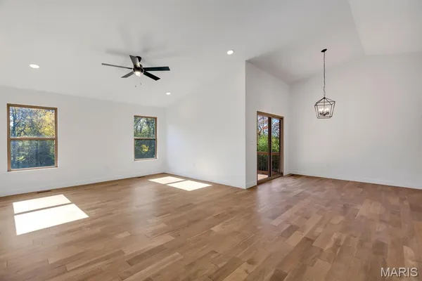 $387,500 | 206 Wrigley Field Drive, Bethalto, IL 62010