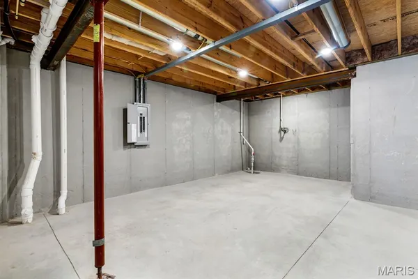 $387,500 | 206 Wrigley Field Drive, Bethalto, IL 62010