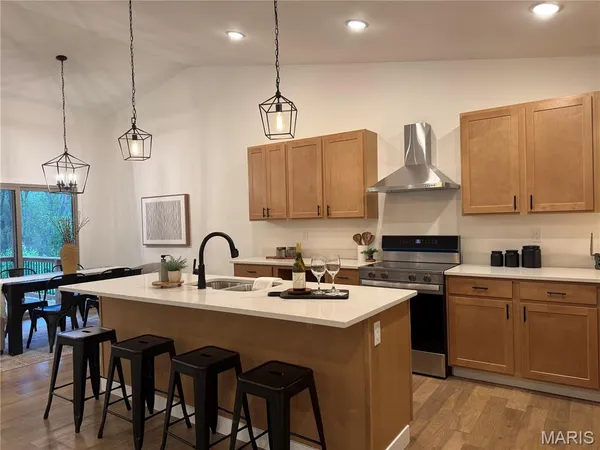 $387,500 | 206 Wrigley Field Drive, Bethalto, IL 62010