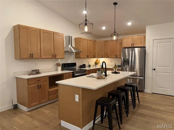 $387,500 | 206 Wrigley Field Drive, Bethalto, IL 62010