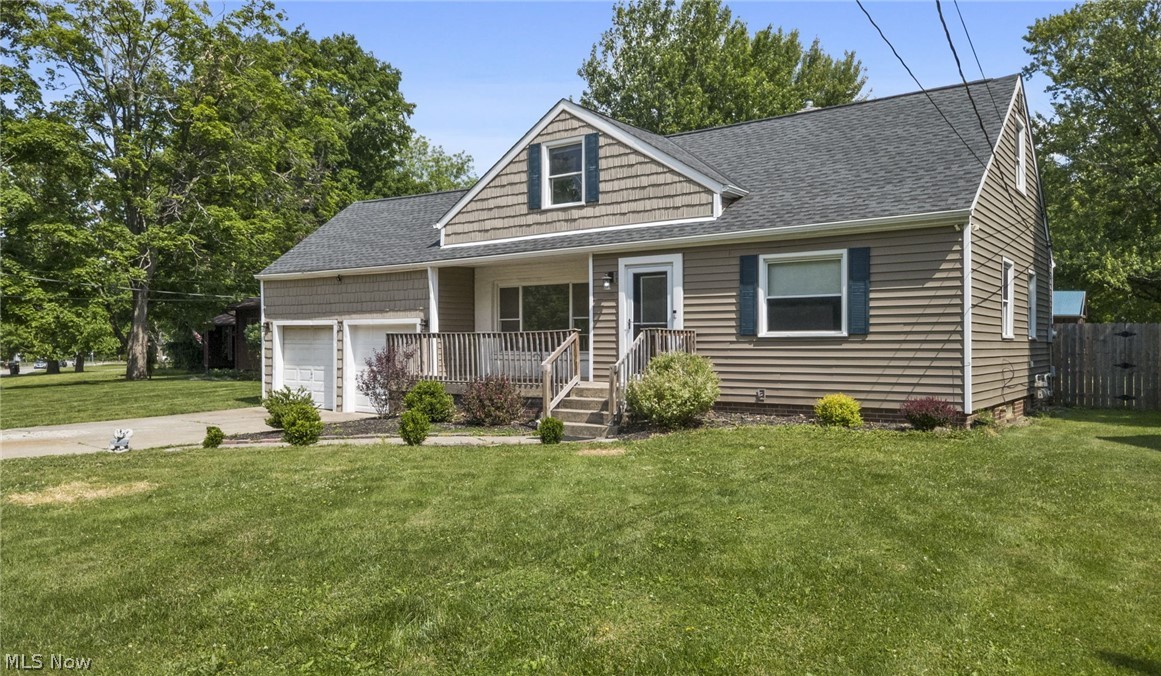 12958 West Pleasant Valley Road Parma, OH 44130 - Photo 2 of 42