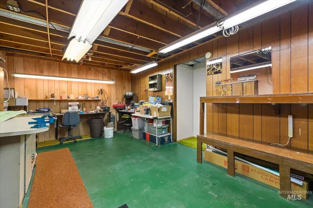 $399,900 | 980 North 6th E Street, Mountain Home, ID 83647