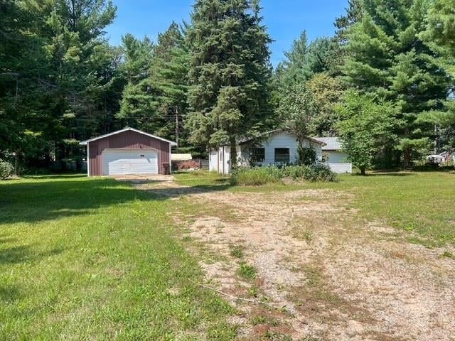 626 Carolyn Road Harrison, MI 48625 - Photo 1 of 22 Gallery Image 1