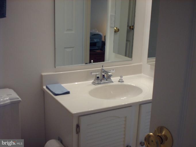 12505 Cross Ridge Way Germantown, MD 20874 - Photo 6 of 15 Bath