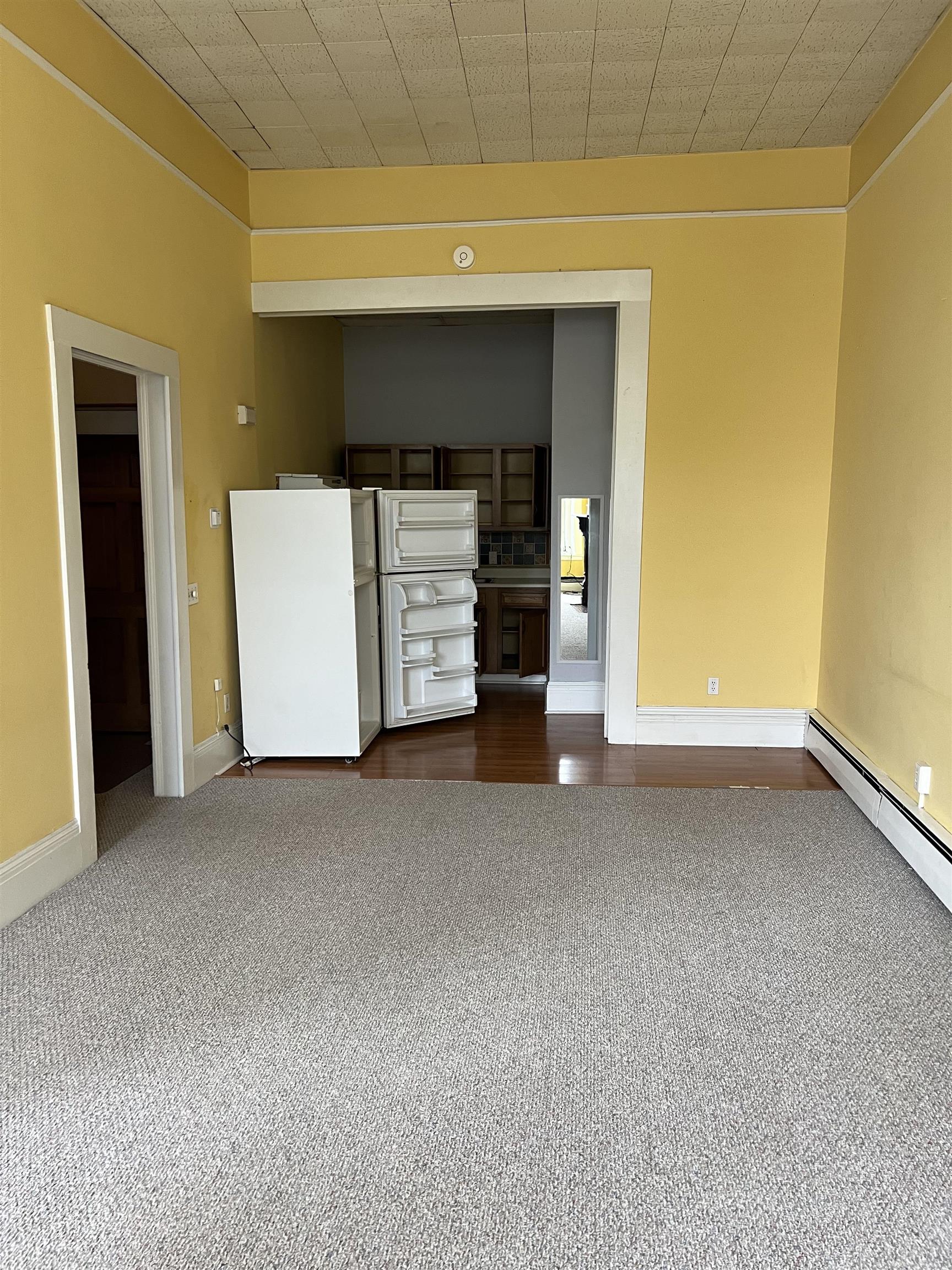 291 Main Street, Unit 1 Tilton, NH 03276 - Photo 2 of 6