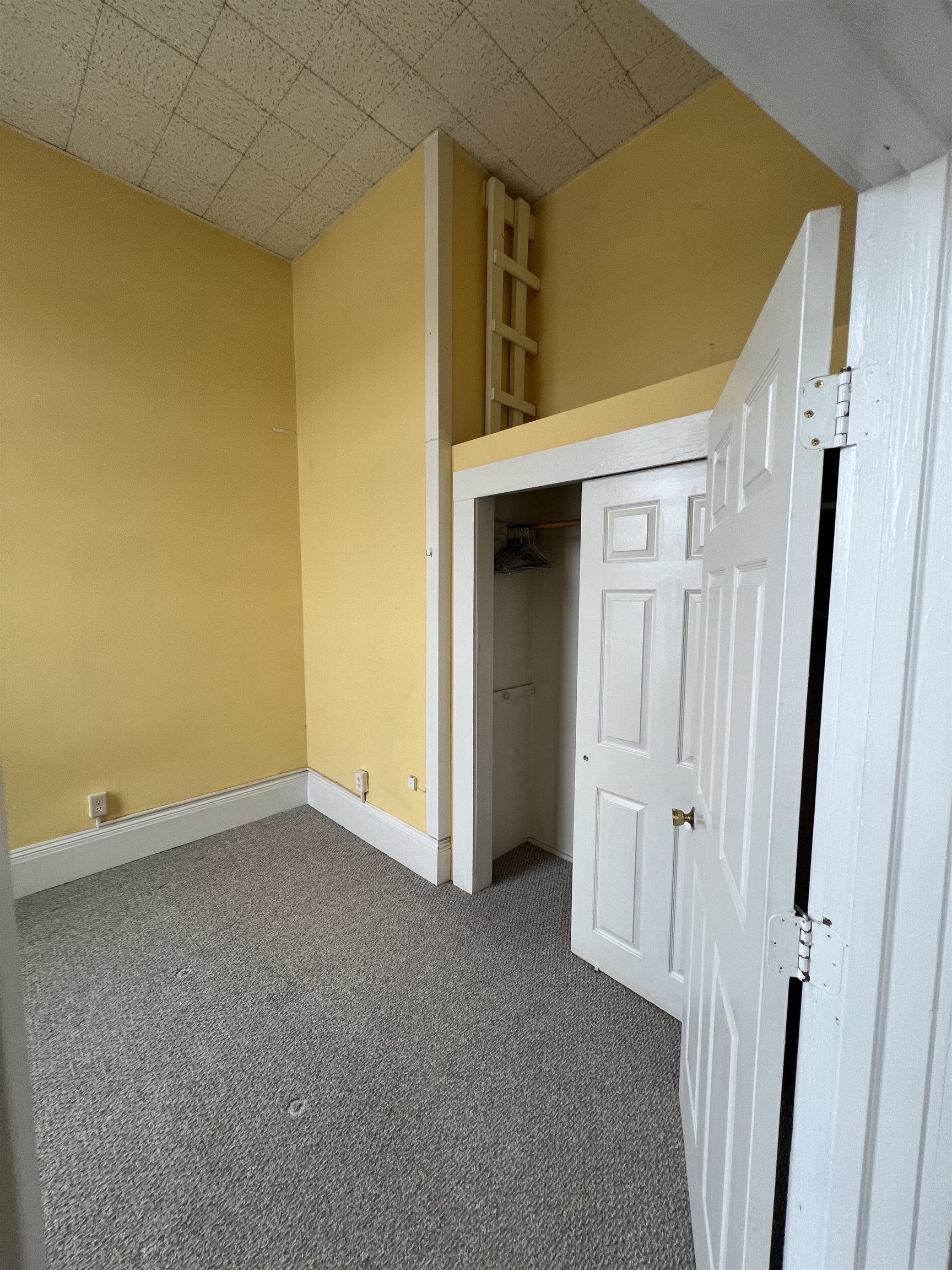 291 Main Street, Unit 1 Tilton, NH 03276 - Photo 4 of 6
