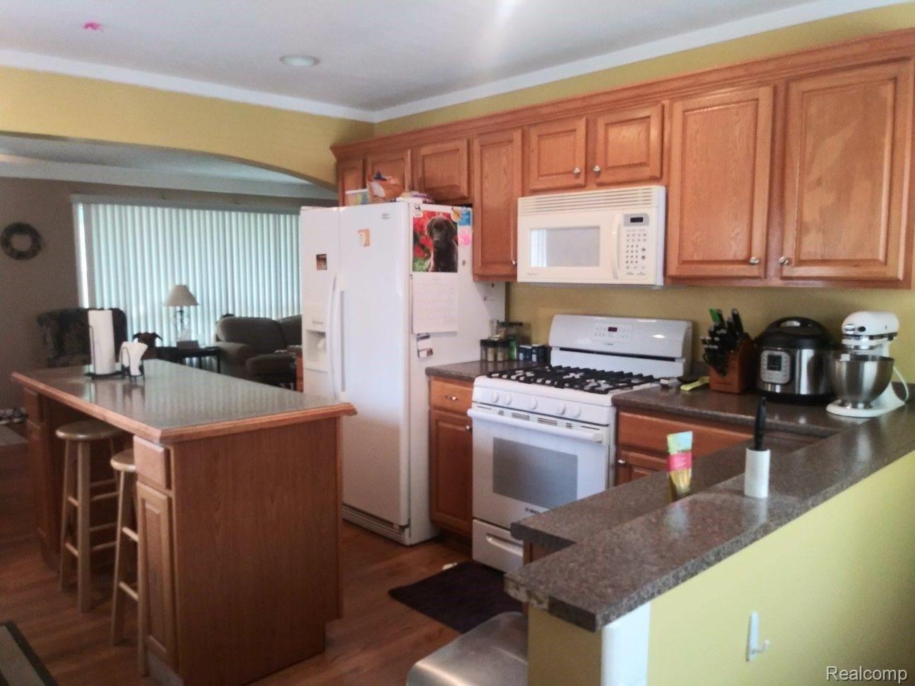 416 Winry Drive Rochester, MI 48307 - Photo 16 of 30 Kit3.jpg