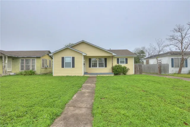 $1,500 | 3538 Austin Street, Corpus Christi, TX 78411