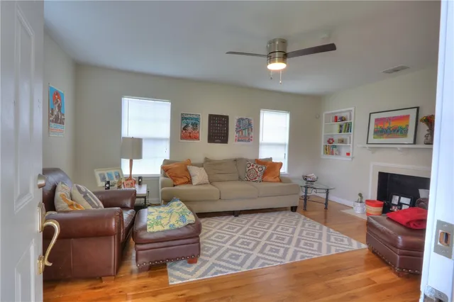 $1,500 | 3538 Austin Street, Corpus Christi, TX 78411