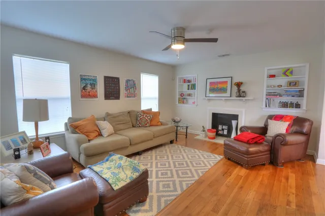 $1,500 | 3538 Austin Street, Corpus Christi, TX 78411