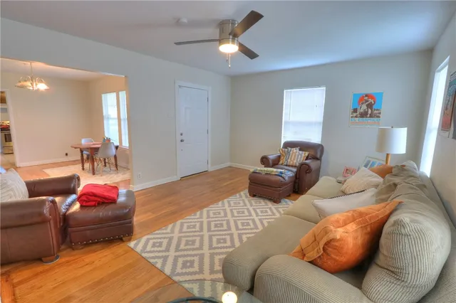 $1,500 | 3538 Austin Street, Corpus Christi, TX 78411