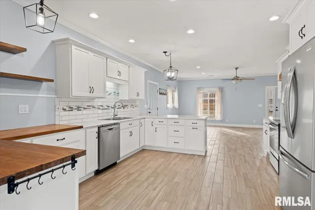 $269,900 | 401 East Progress Street, Ashland, IL 62612