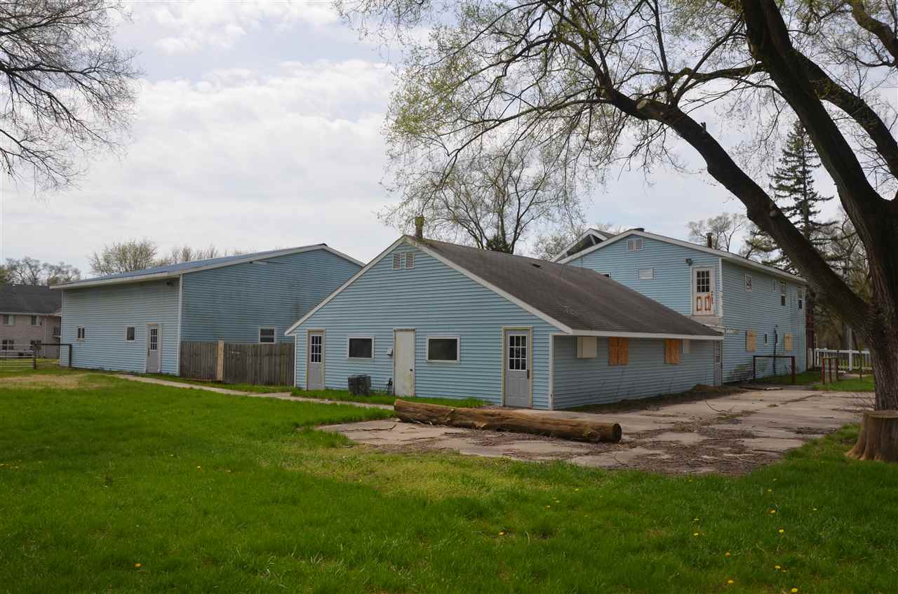 512 Hallie Road Elkhart, IN 46514 - Photo 8 of 22 Gallery Image 8