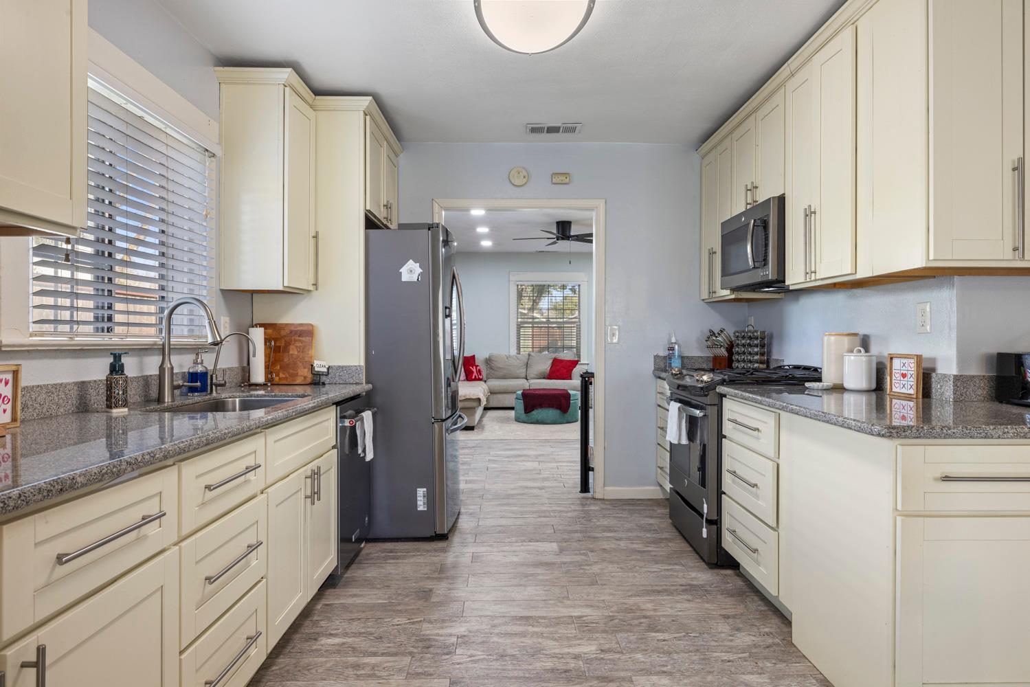 315 Kimble Street Modesto, CA 95354 - Photo 15 of 41