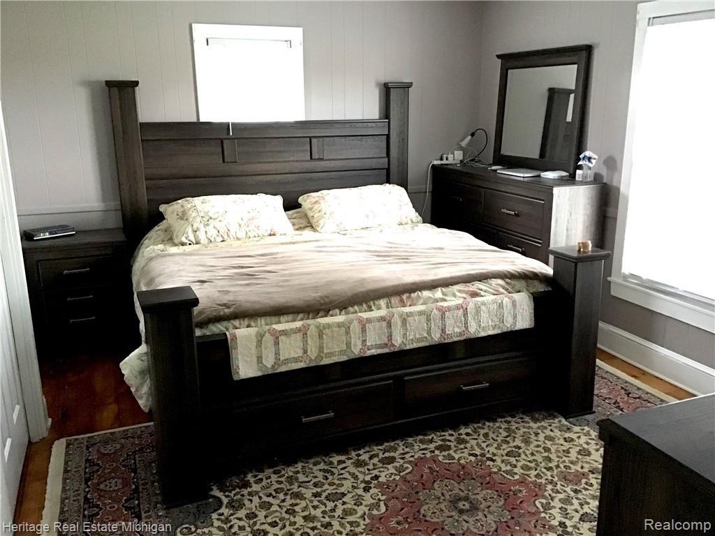 6711 Sharpe Road Fowlerville, MI 48836 - Photo 16 of 47 Master bedroom