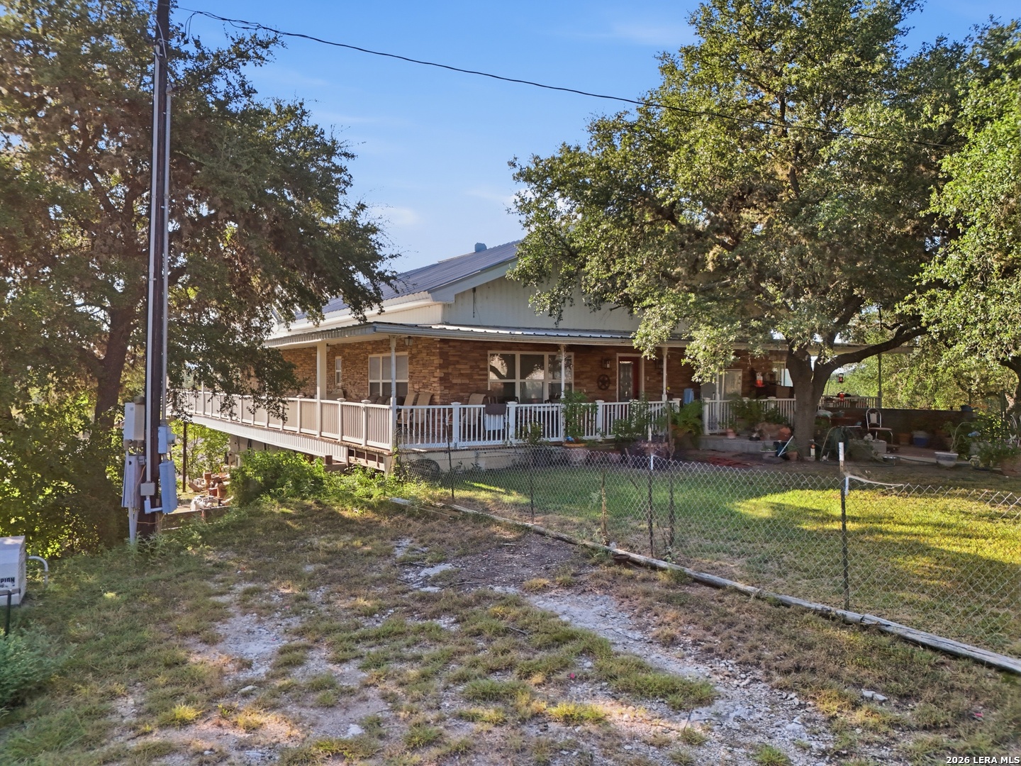 3966 Ranch Road 335 Uvalde, TX 78801 - Photo 6 of 47 Gallery Image 6