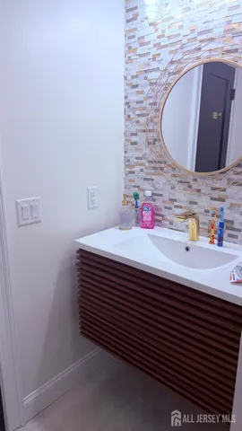 $1,500,000 | 40 North Hill Road, Colonia, NJ 07067