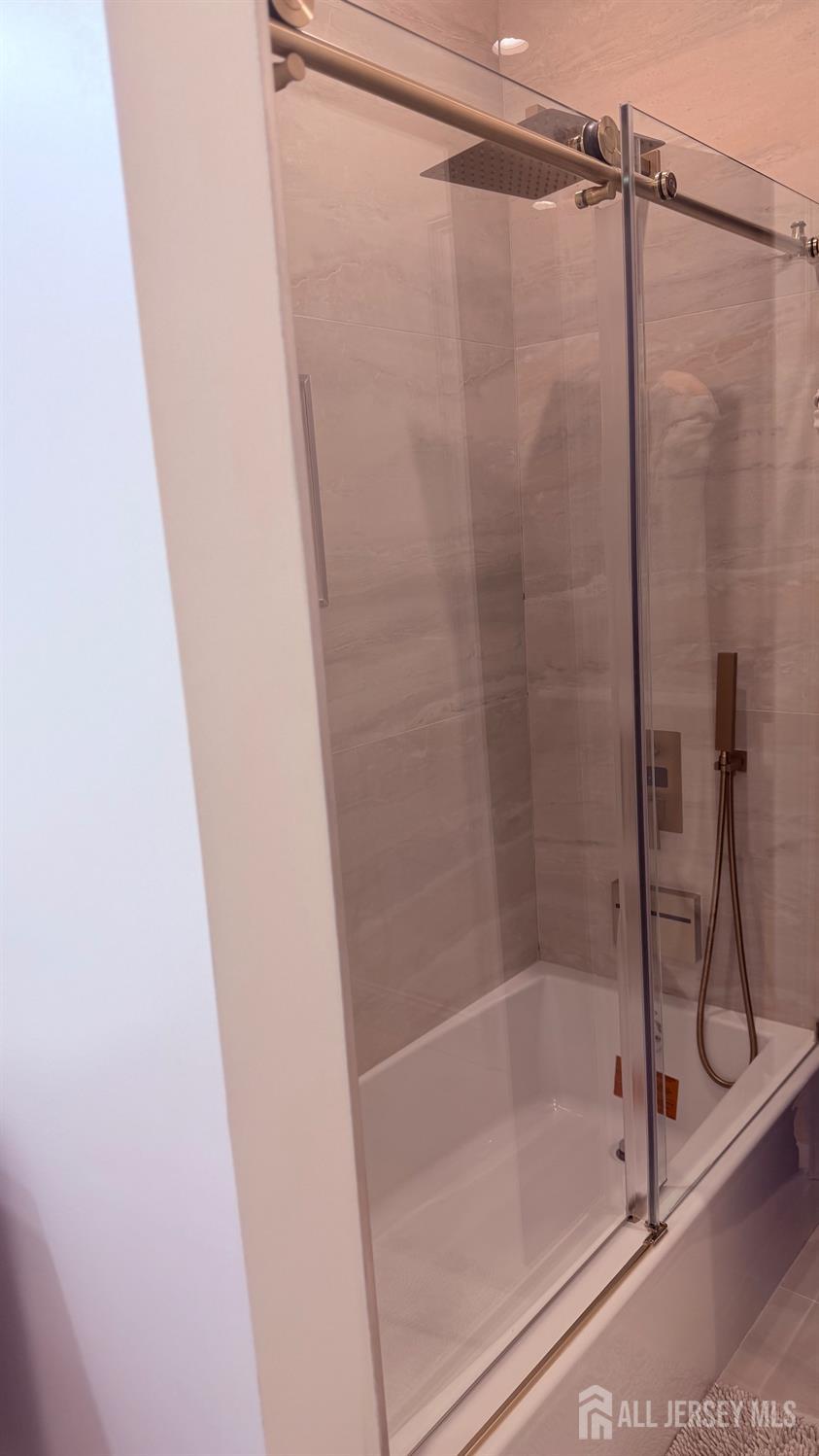 40 North Hill Road Colonia, NJ 07067 - Photo 23 of 45