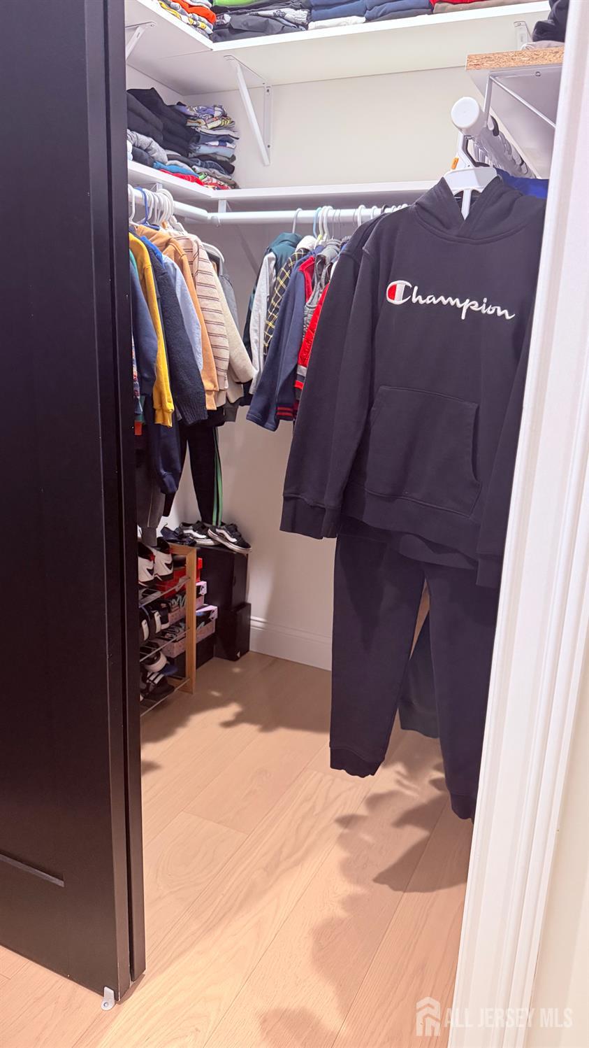 40 North Hill Road Colonia, NJ 07067 - Photo 24 of 45