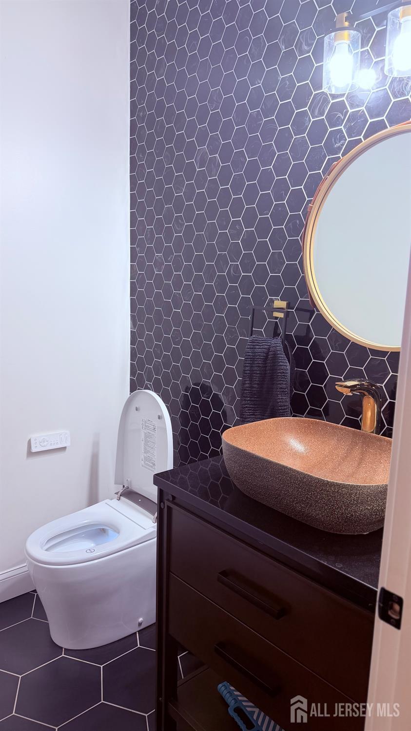 40 North Hill Road Colonia, NJ 07067 - Photo 36 of 45