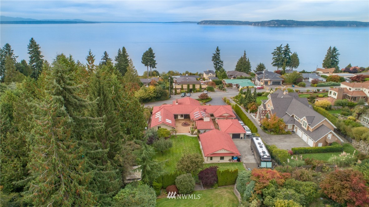 17107 Talbot Road Edmonds, WA 98026 - Photo 1 of 23 Gallery Image 1